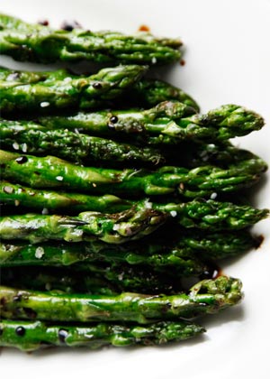 Grilled Asparagus with Balsamic Syrup